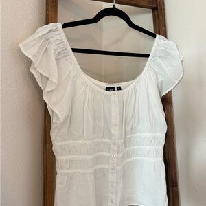 GAP White Ruffle Sleeve Button Front Top | Cottagecore | Size Medium